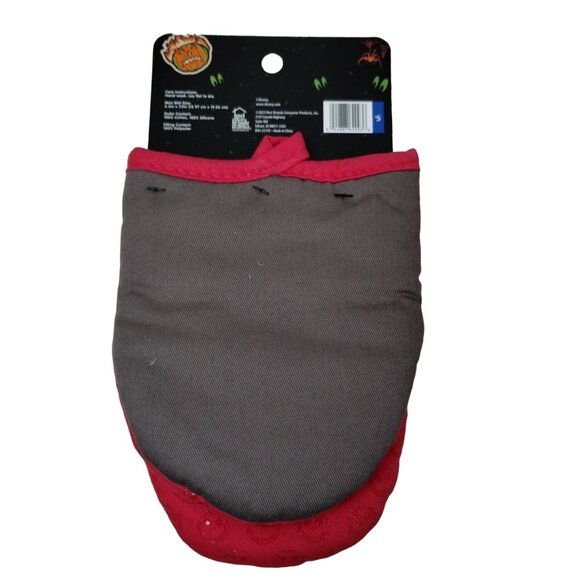 Disney 100 Nightmare Before Christmas Silicone Mini Oven Mitt - Picture 4 of 4